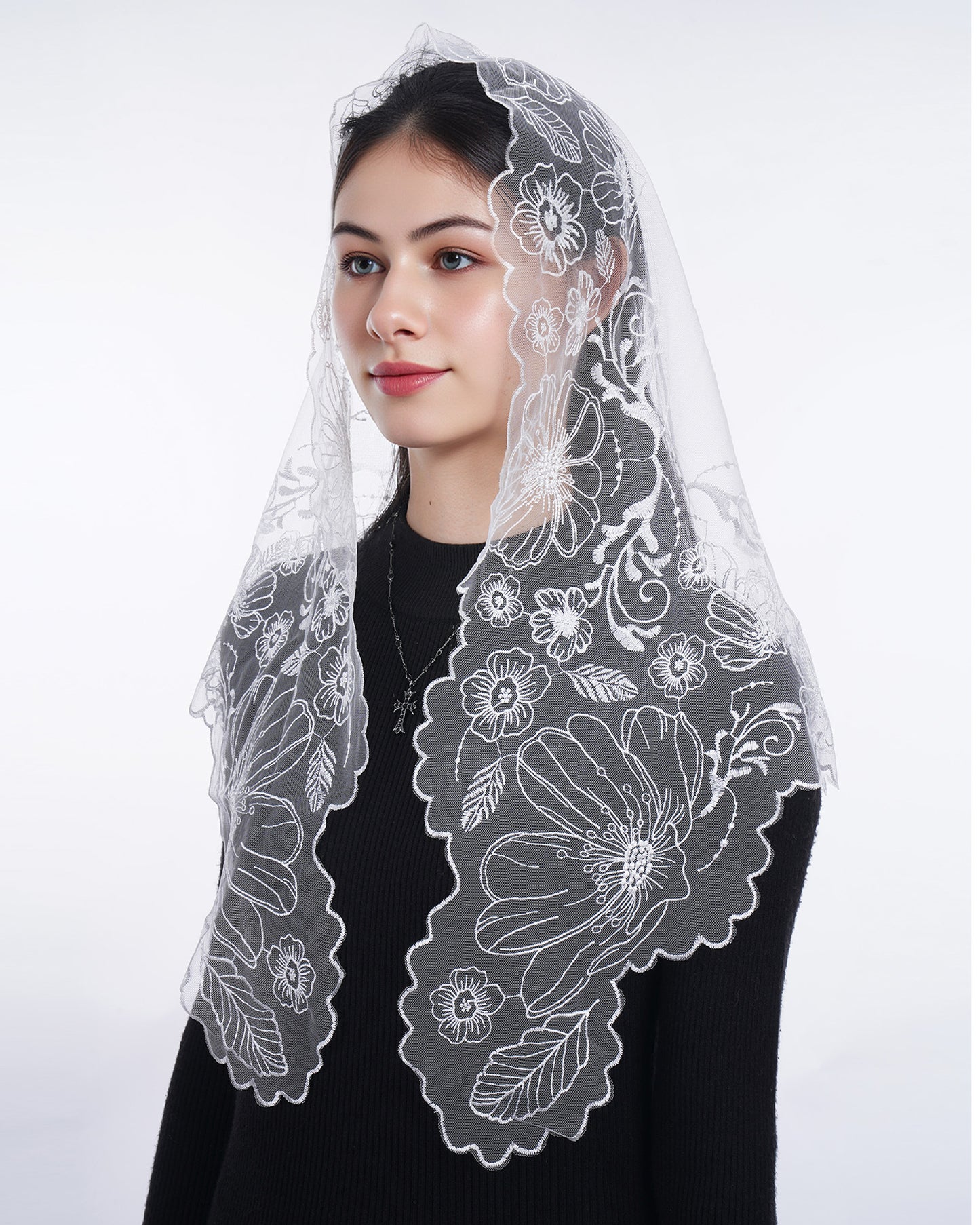 Bozidol Veils for Church Catholic, Triangle Virgin Mary Lace Mantilla Chapel Veil, Latin Mass Prayer Head Coverings for Women