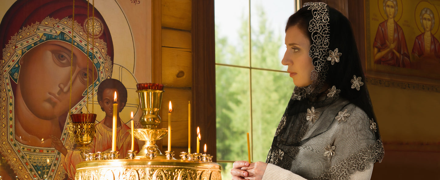 Bozidol Catholic Mantilla Church Scarf Rectanglular Shape Spanish Veil Latin Mass Chapel Lace Shawl (Black-Gold)