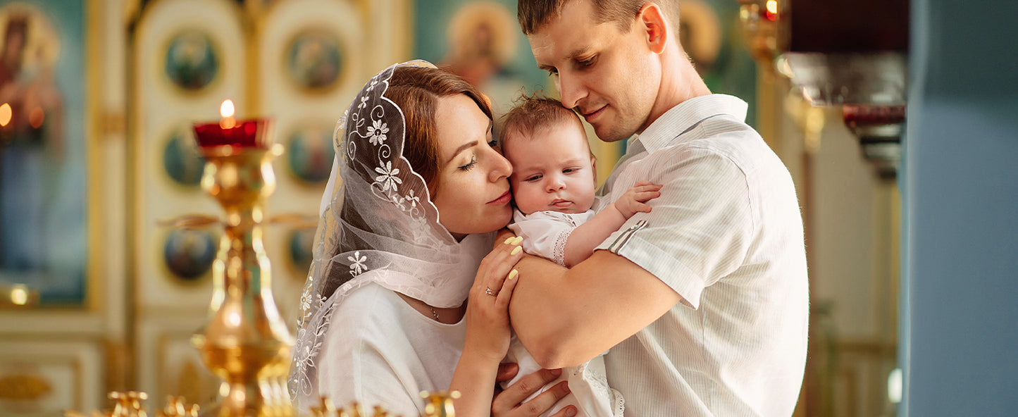 Bozidol Catholic Church Mass Veil Spanish Chapel Lace Mantilla Veil Christian Prayer Scarf Veil with Hair Clips (White)