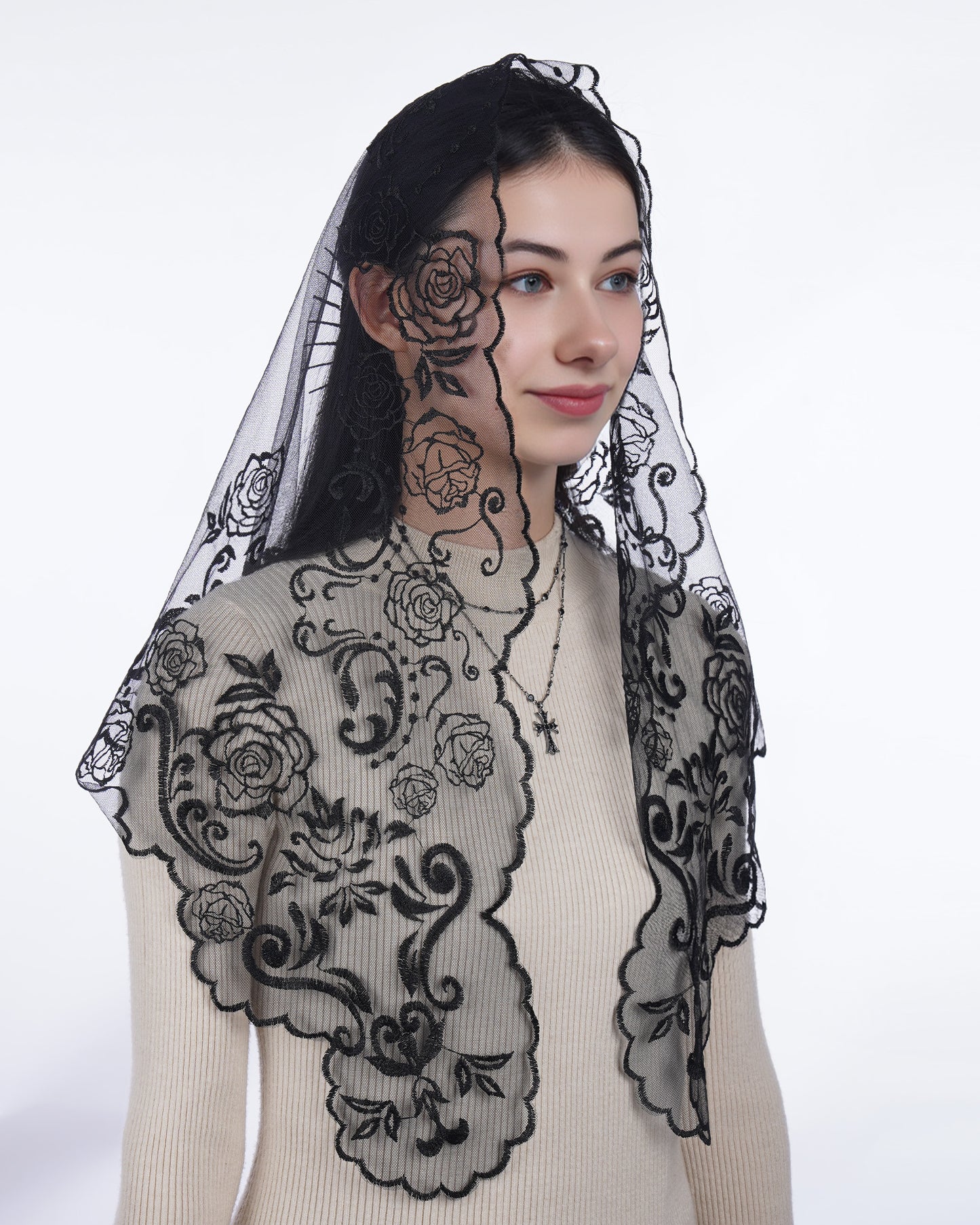 Bozidol Church Catholic Veils for Women, Triangle Virgin Mary Lace Mantilla Chapel Veil, Latin Mass Head Coverings with Clips