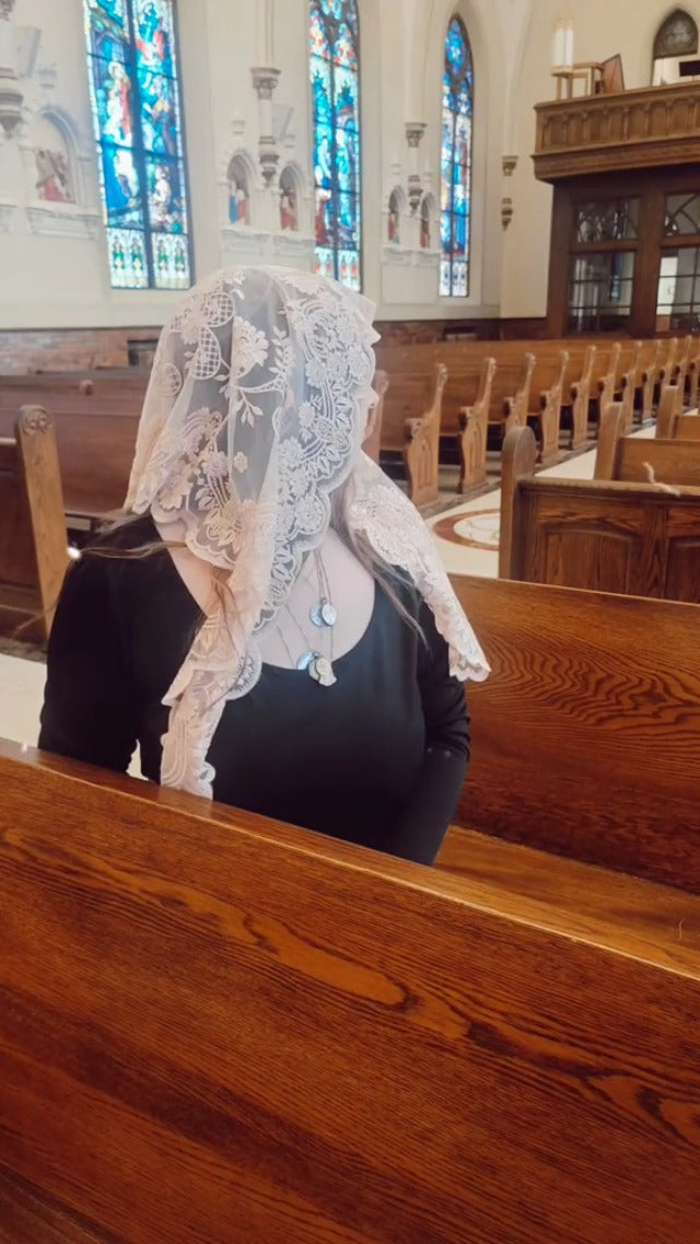 Bozidol Triangle Catholic Chapel Mantilla Veils  Short Camellia Embroidery Latin Mass Scarf Church Lace Veil with Gift Box
